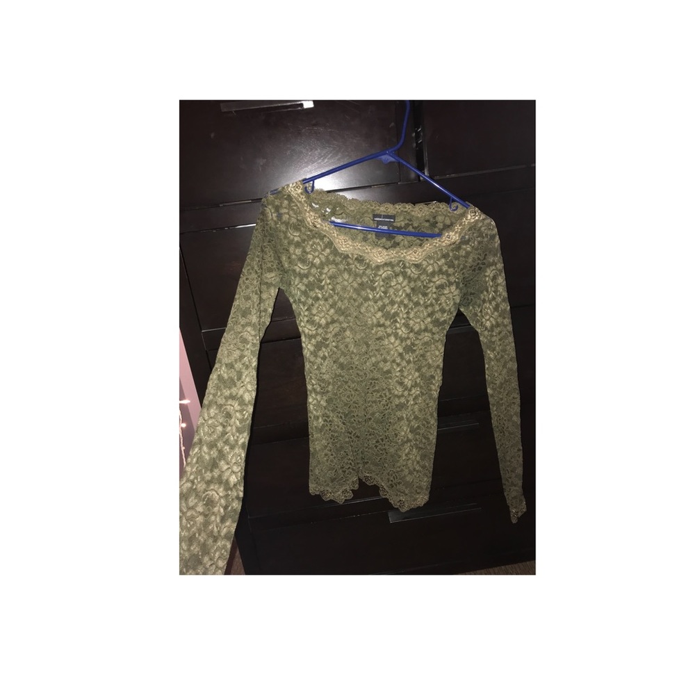 long sleeve off the shoulder lace top